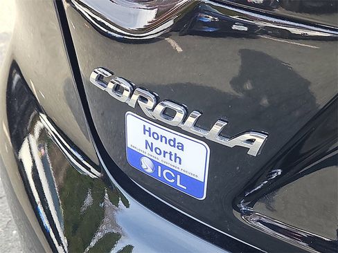 Used 2022 Toyota Corolla LE image 12