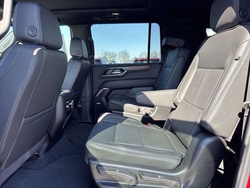 New 2026 GMC Yukon XL Denali w/ Sun & Power Step Package AWD/4WD image 9