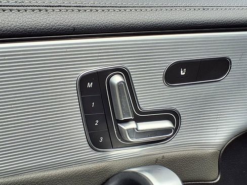 Used 2020 Mercedes-Benz CLA 250 image 27