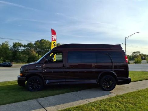 New 2025 GMC Savana 2500 w/ Driver Convenience Package image 10