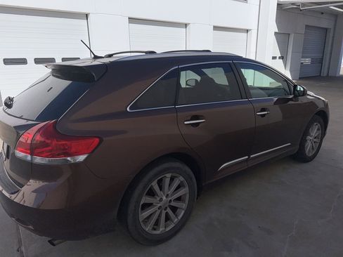 Used 2011 Toyota Venza Base w/ Convenience Pkg image 3