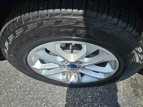Certified 2020 Ford Escape SE AWD/4WD image 9