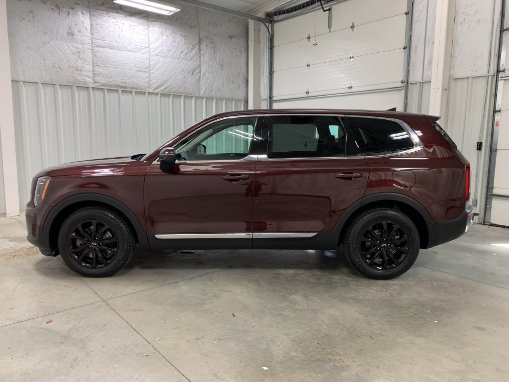 Used 2020 Kia Telluride LX AWD/4WD image 4