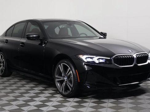 Used 2023 BMW 330i Sedan w/ Premium Package RWD image 3