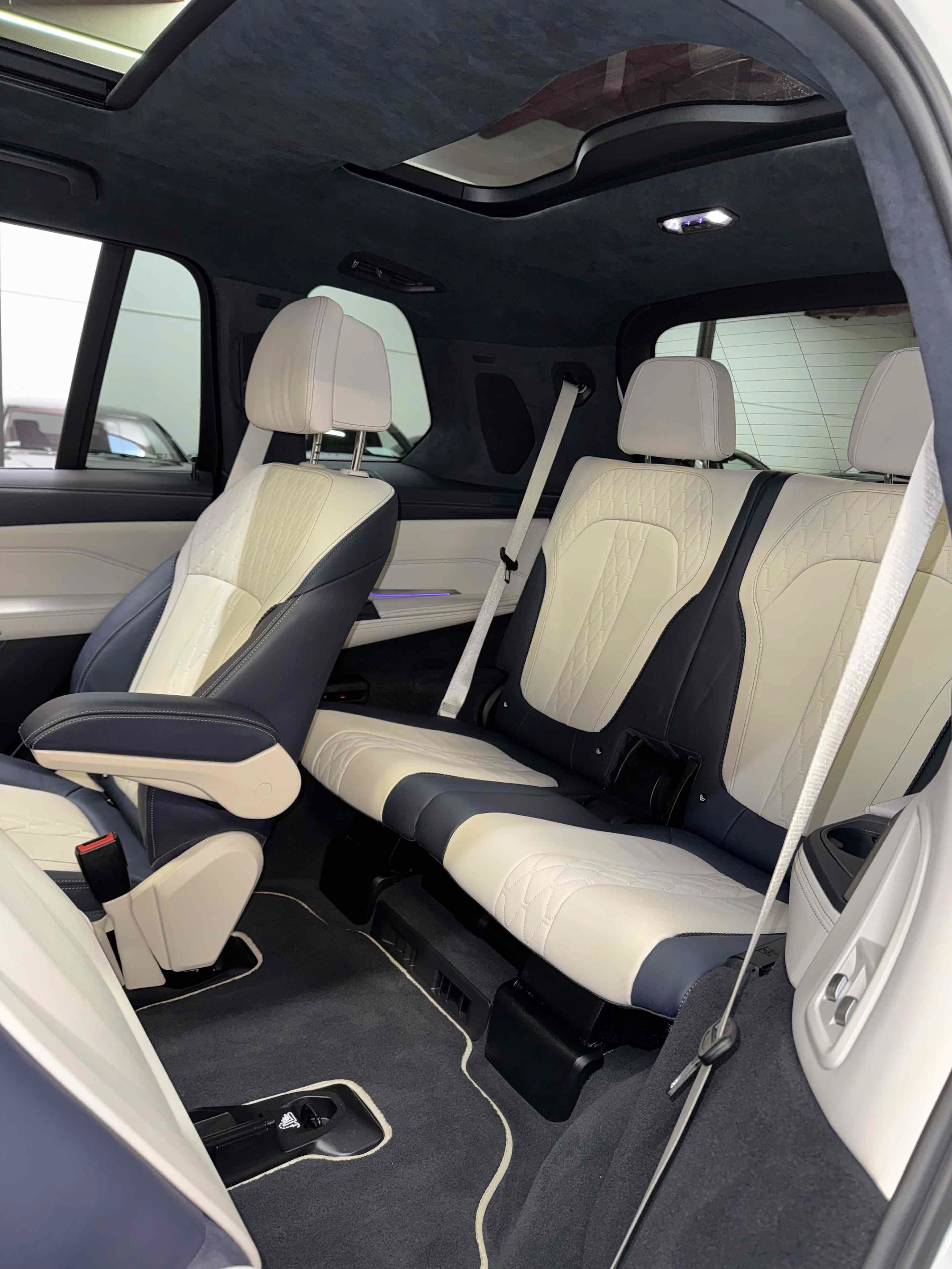 Used 2020 BMW X7 xDrive40i w/ Premium Package AWD/4WD image 99