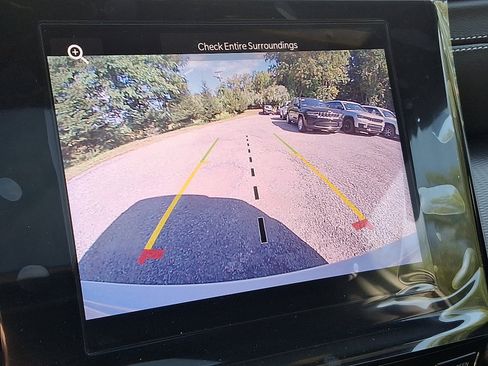 New 2025 Jeep Grand Cherokee Laredo X w/ Luxury Tech Group I image 12