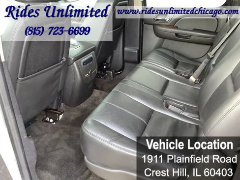Used 2013 Chevrolet Suburban LT w/ Luxury Package AWD/4WD image 23