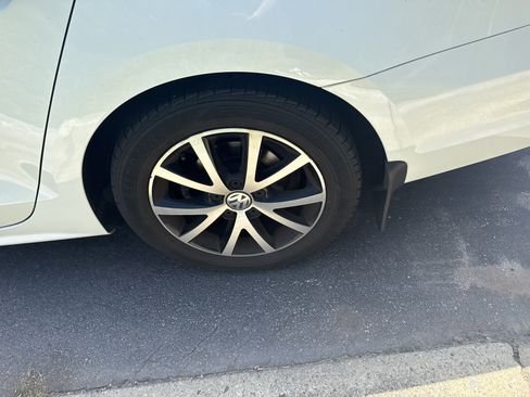 Used 2018 Volkswagen Jetta SE FWD image 11
