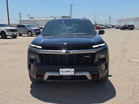Used 2026 Chevrolet Traverse Z71 AWD/4WD image 3
