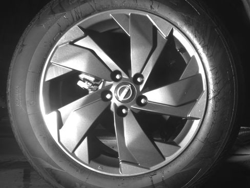 Used 2025 Nissan Rogue SV image 15