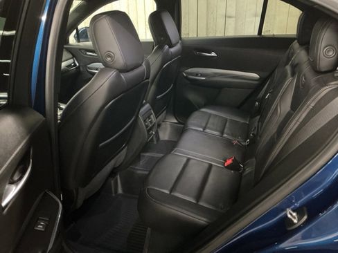 Used 2019 Cadillac XT4 Premium Luxury image 18