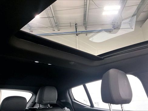 Used 2024 Alfa Romeo Tonale Veloce image 17