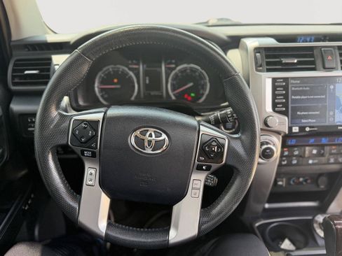 Used 2022 Toyota 4Runner Limited AWD/4WD image 13