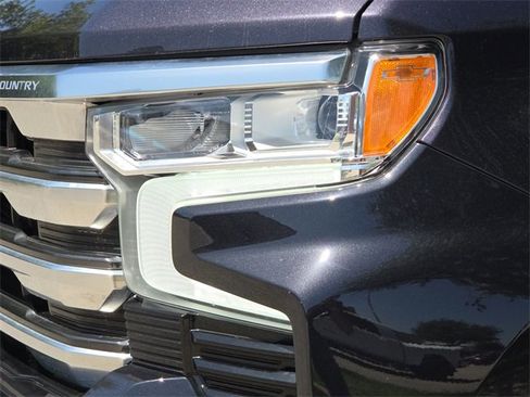 Used 2024 Chevrolet Silverado 1500 High Country w/ Technology Package image 4