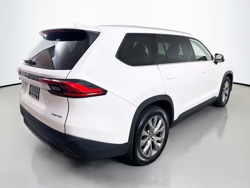 Used 2024 Toyota Grand Highlander Limited image 7