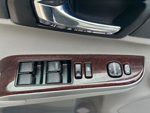 Used 2012 Toyota Camry XLE FWD image 14