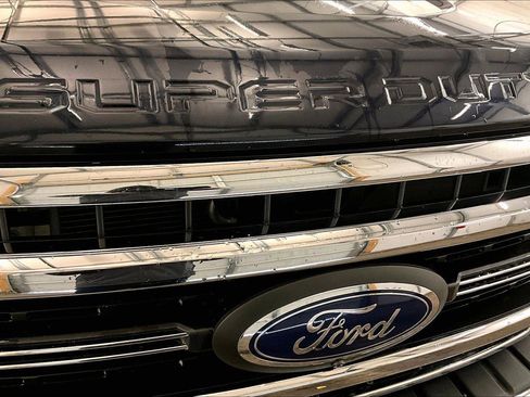 Used 2021 Ford F250 Lariat w/ Lariat Ultimate Package image 29