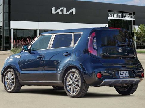 Used 2018 Kia Soul + image 5