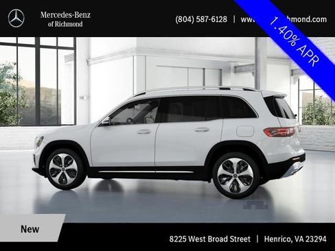 Used 2026 Mercedes-Benz GLB 250 4MATIC image 32