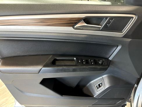 Used 2021 Volkswagen Atlas SE w/ Panoramic Sunroof Package image 28