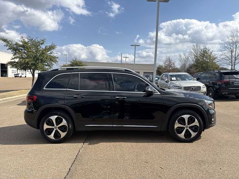 Used 2026 Mercedes-Benz GLB 250 4MATIC image 7