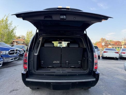 Used 2011 GMC Yukon Denali AWD/4WD image 8