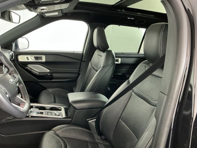 Used 2023 Ford Explorer ST w/ Technology Package AWD/4WD image 14