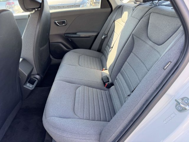 Used 2025 Kia K4 EX FWD image 11