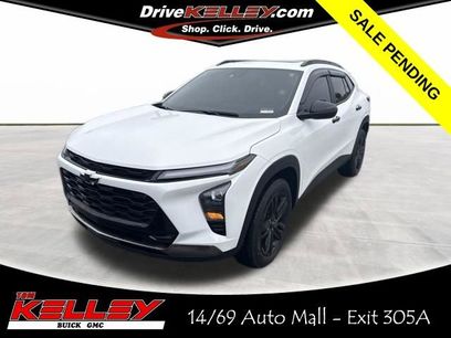 Used 2025 Chevrolet Trax ACTIV w/ Sunroof Package