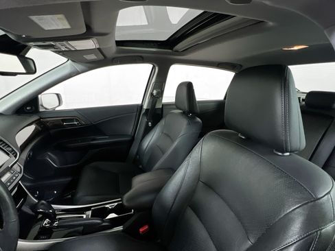 Used 2016 Honda Accord EX-L image 22