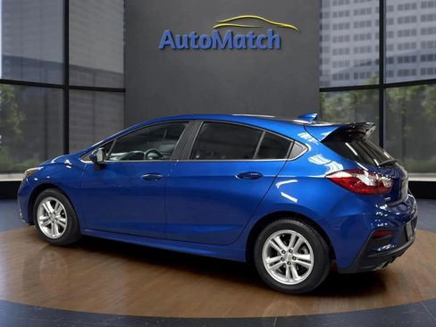 Used 2017 Chevrolet Cruze LT w/ Sun And Sound Package image 6