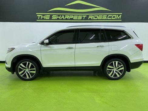 Used 2017 Honda Pilot Elite image 6