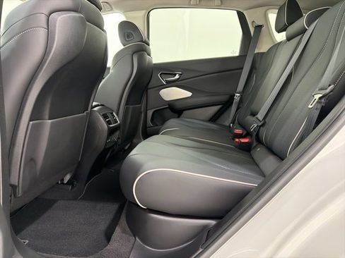 Certified 2025 Acura RDX SH-AWD w/ Advance Package image 17