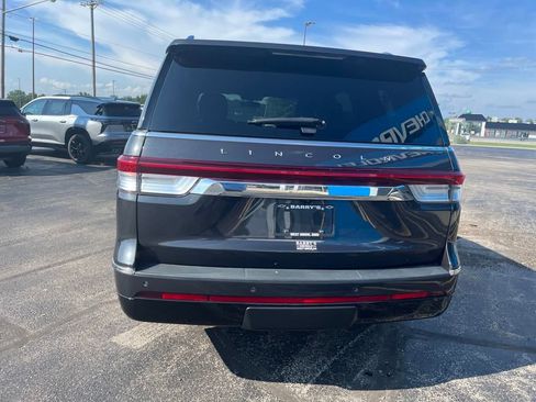 Used 2023 Lincoln Navigator Reserve image 4