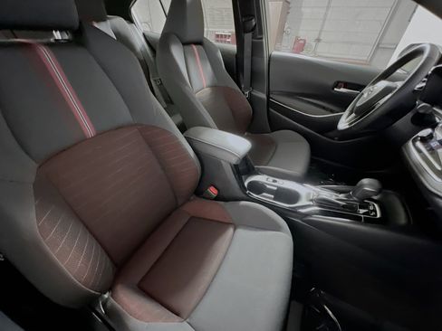 Used 2025 Toyota Corolla SE FWD image 31