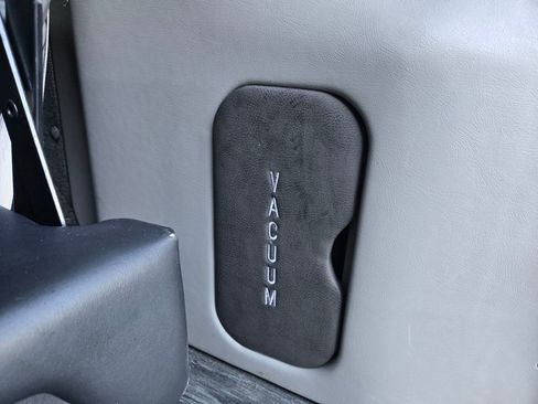 Used 2020 Mercedes-Benz Sprinter 2500 image 31