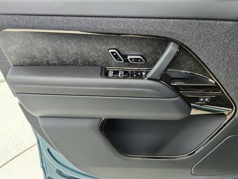 Used 2025 Land Rover Range Rover Sport Dynamic SE image 34