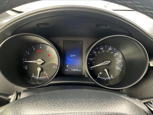 Used 2018 Toyota C-HR XLE FWD image 13