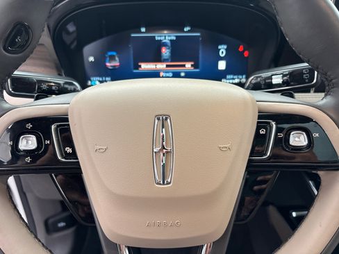 Used 2023 Lincoln Corsair Reserve w/ Equipment Group 201A AWD/4WD image 16