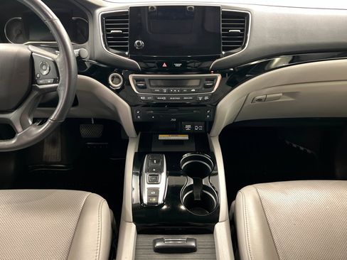 Used 2019 Honda Pilot Elite image 14