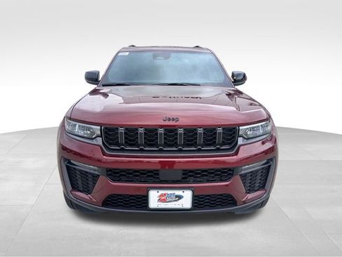 New 2026 Jeep Grand Cherokee L Limited AWD/4WD image 8