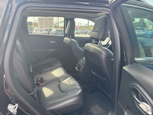 Used 2021 Jeep Cherokee Limited w/ Elite Package image 32