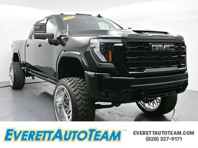 Used 2025 GMC Sierra 2500 AT4 w/ AT4 Premium Plus Package