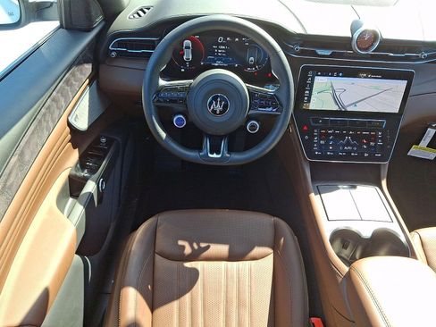 New 2025 Maserati Grecale GT AWD/4WD image 4