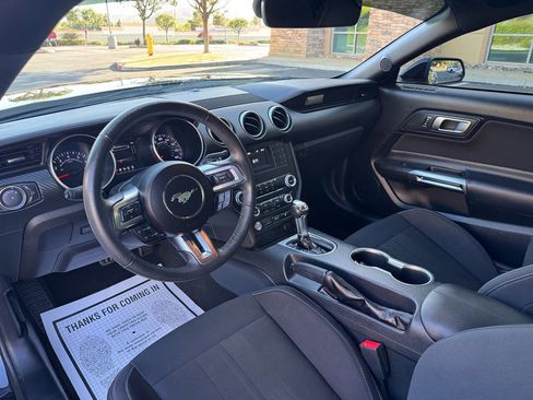 Used 2021 Ford Mustang Coupe RWD image 12