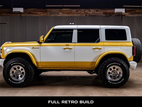 Used 2023 Ford Bronco Heritage Edition AWD/4WD image 6