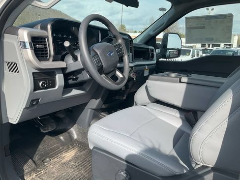 New 2026 Ford F350 XL w/ XL Chrome Package AWD/4WD image 15