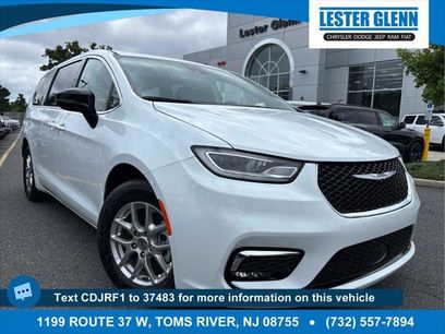 Certified 2024 Chrysler Pacifica Touring-L