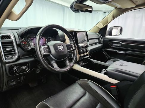 Used 2020 RAM 1500 Laramie AWD/4WD image 9