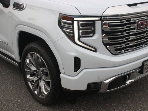 Used 2026 GMC Sierra 1500 Denali AWD/4WD image 9